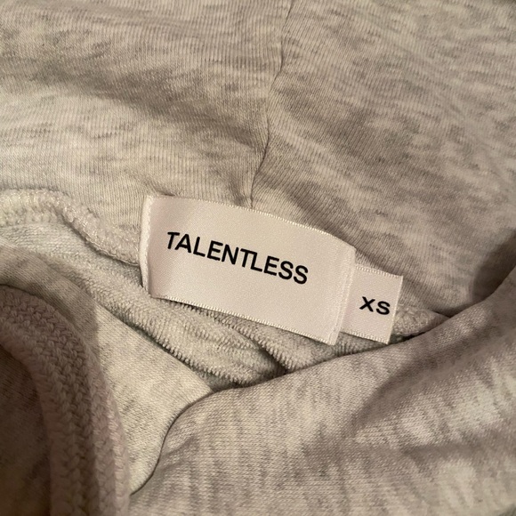 TALENTLESS - WOMENS BOXING HOODIE - NWOT - ASH HEATHER - XS - Picture 9 of 9